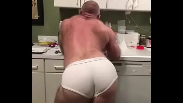 Heiße Males showing the muscular assClips-Videos