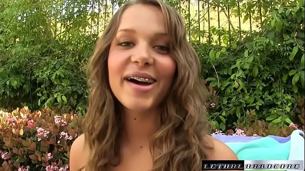 Hotte Teen Liza Rowe gets hardcore creampie big cock klip videoer