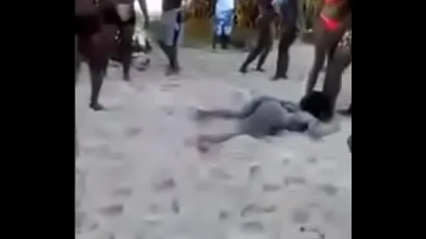 Vídeos de Follada en la playa clips calientes
