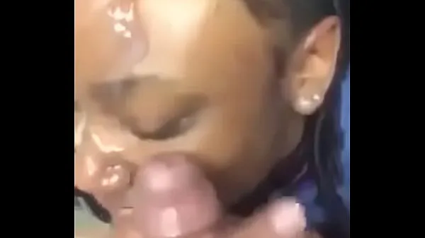 Vidéos Cum Sur Son Visage 101 clips populaires