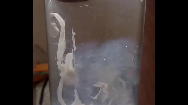 Tons of cum in a glass of water Video klip panas