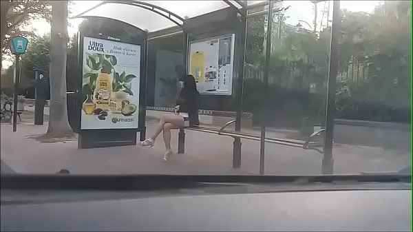 Vroči bitch at a bus stop posnetki Video posnetki