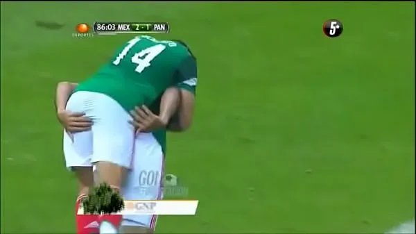 Raul Jimenez sticks his fingers in Chicharito's ass clip hấp dẫn Video