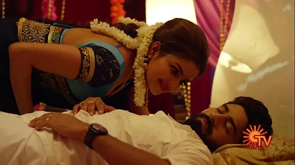 Video klip Nandhini Serial Nithya Ram Hot Seducing Moves with Cleavage Show panas