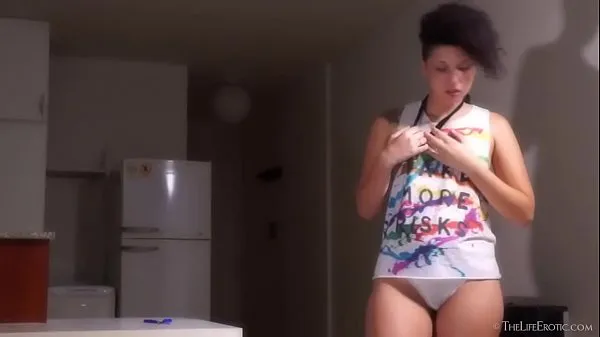 Sıcak Brunette Gwen H Toying Her Pussy klip Videolar
