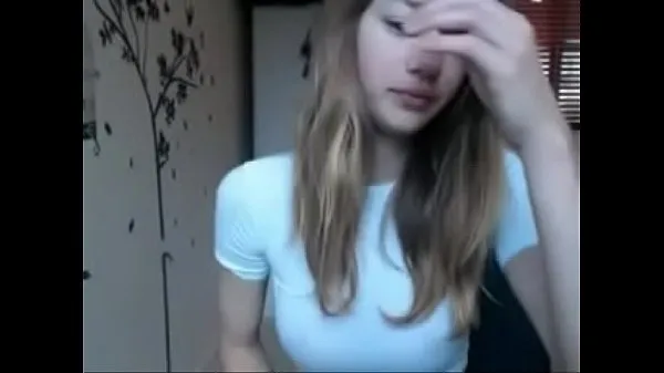 Vroči Super Hot Teen Cutie Striptease On Webcam Show posnetki Video posnetki