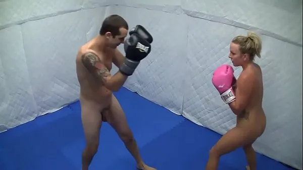 Sıcak Dre Hazel defeats guy in competitive nude boxing match klip Videolar