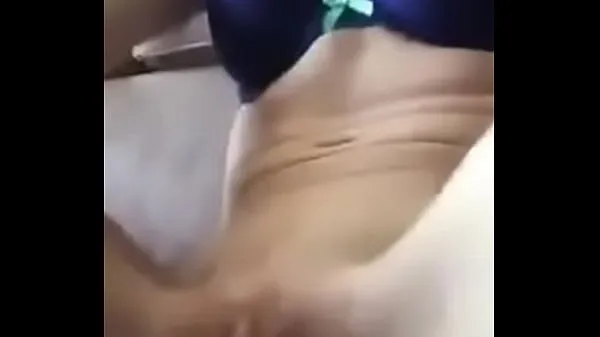 Young girl masturbating with vibrator Video klip panas
