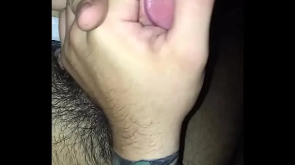 Vídeos de Utilizó la mano de mi amigo Hetero de chihuahua para hacerme la paja clips calientes