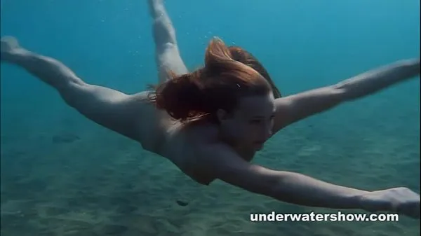 Il mare fa uscire la sua sirena interioreclip video hot