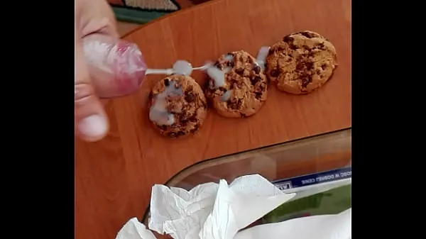 Vídeos de Cum on cookies clips calientes