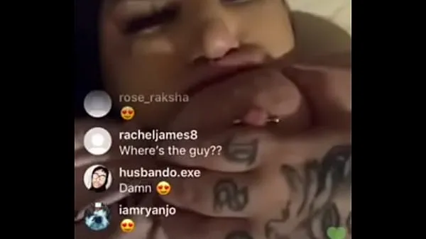 Vidéos IG thot sucer ses seins en direct clips populaires