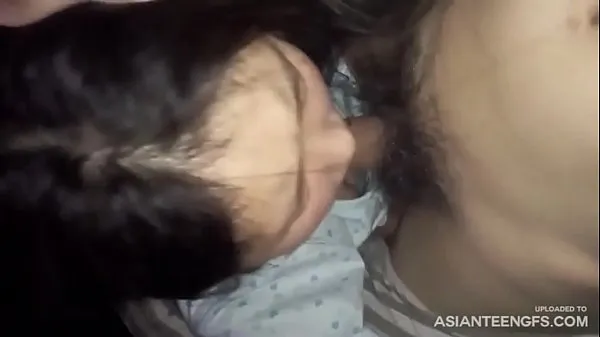 Vroči New) Asian teen girlfriend fuck POV homemade posnetki Video posnetki