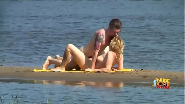 ยอดนิยม Video compilation in which cute y. are taking the sun baths totally naked and taking part in orgies on the beach from คลิปวิดีโอ