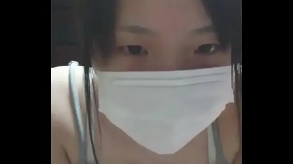 مقاطع فيديو ساخنة Cute asian teen girl show her tits on cam