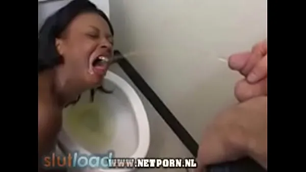 Black Bitch Luv Piss Video klip panas