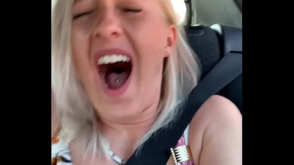 Heiße OMG! Im Taxi heimlich zum Orgasmus gefingertClips-Videos