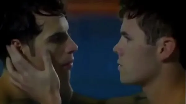 Vídeos Cena gay entre dois atores em um filme - Monster Pies populares