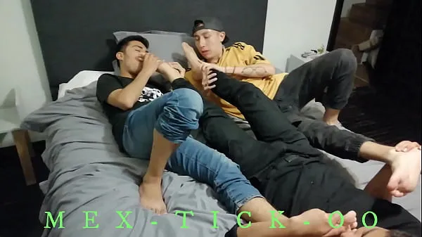 Hot SKAP, LUIS ALD AND DAMIAN LICK THEIR FEET clips Videos
