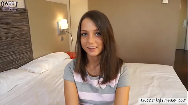 Hotte Teen Babe First Anal Adventure Goes Really Rough klip videoer