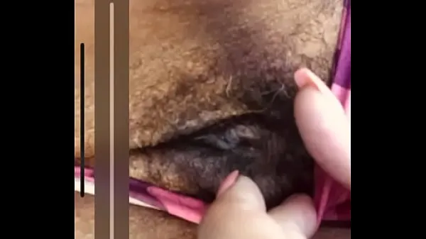 مقاطع فيديو ساخنة Married Neighbor shows real teen her pussy and tits