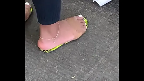 Populaire Feet in sandal clips Video's