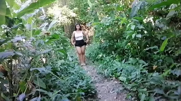 Vídeos de cuando llevas a tu amiga la montaña y de plano te la quieres cojer.1 parte clips calientes