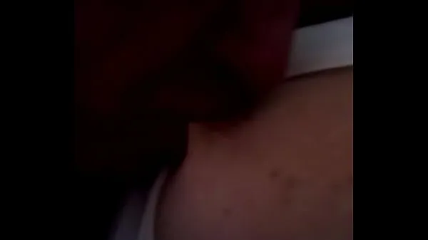 Vídeos de I FILM IT SUCKING MY TITS clips calientes