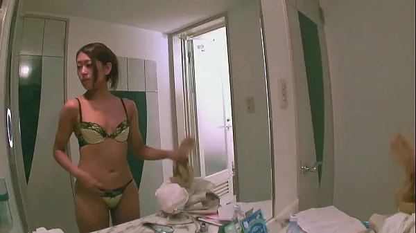 Žhavé klipy Cute japanese girl fucked in a sleazy hotel by a hairy dick, complete uncensored 1h movie JAV Videa