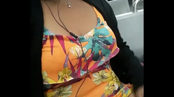 Vidéos SAPECA SANS CULOTTE DANS LE METRO RIO QU'EST-CE QU'ELLE PRET clips populaires