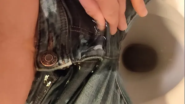 Gorące Pissing In My Jeans While Sitting On A Toilet klipy Filmy