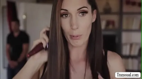 Video klip Stepson bangs the ass of her trans stepmom panas