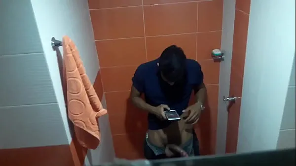 हॉट I get caught sending paks in the bathroom क्लिप वीडियो