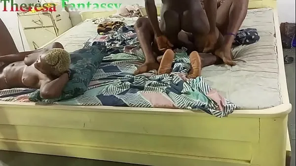 Threesome Amateur Naija Sex videos See how this roommates Video klip panas