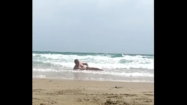 हॉट Nude on Beach क्लिप वीडियो