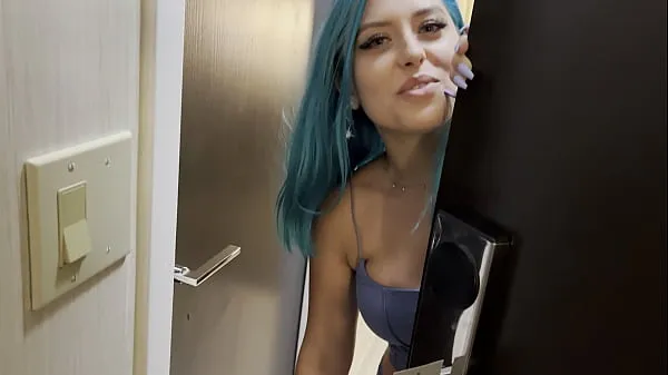 Heta Casting Curvy: Blue Hair Thick Porn Star BEGS to Fuck Delivery Guy klipp Videor