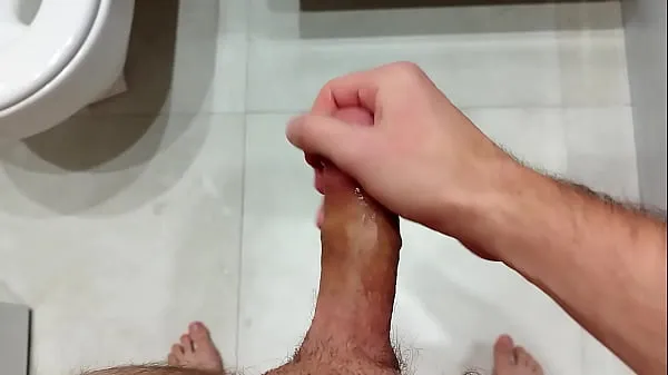 Vroči masturbation and cum in bathroom posnetki Video posnetki