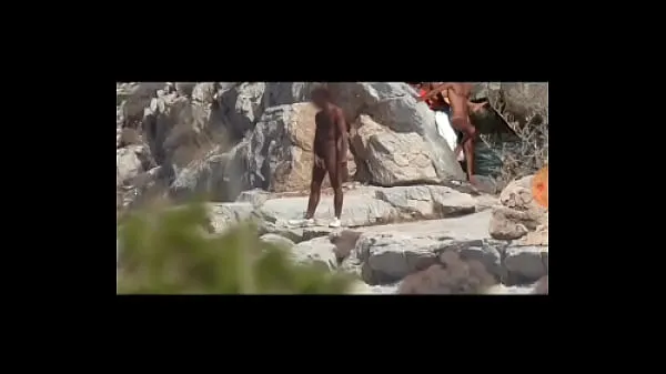 nudist beach Video klip panas