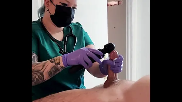 Vidéos L'EXAMEN D'INFIRMIÈRE MÈNE À L'ORGASME clips populaires