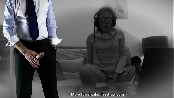 Vroči Masturbating To Literature Session Chalie's French Orgasm posnetki Video posnetki