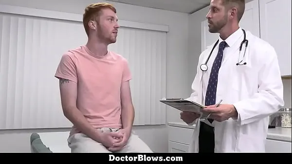 Vidéos Perv Doctor aide à stimuler la libido d'un patient minet - Doctorblows clips populaires
