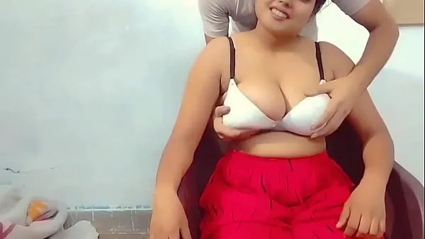 Hotte My landlady made me give her a massage. Then I caught her boobs were very big xxx soniya klip videoer