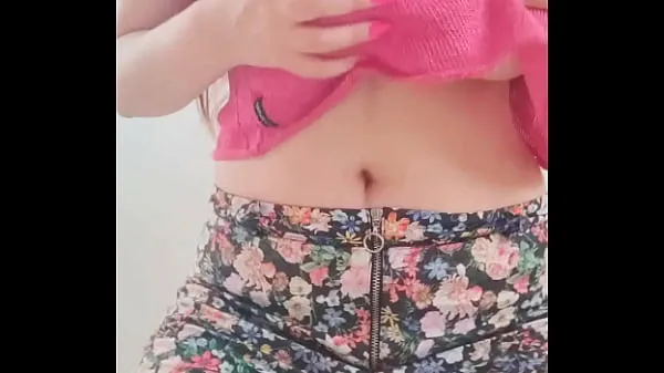 Populære Model poses big natural boobs with moans - DepravedMinx klipp videoer