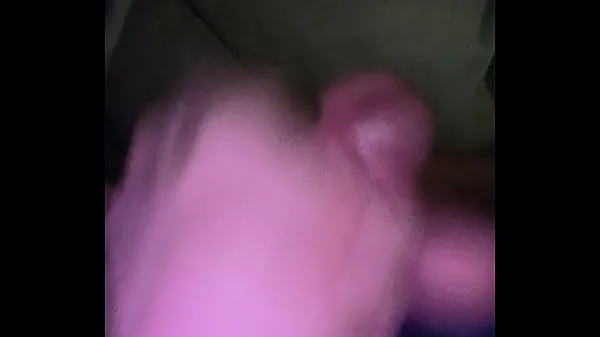 Video klip Cumming on the couch panas