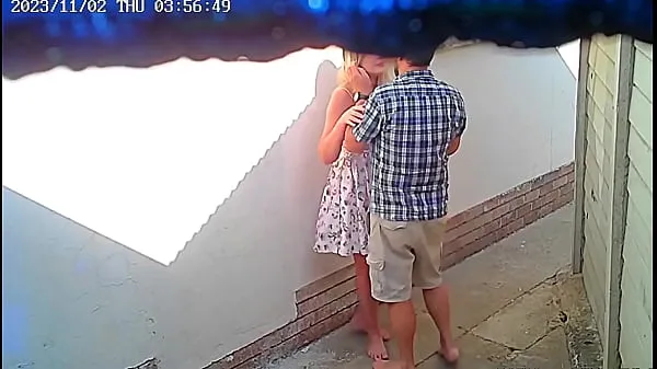 Cctv camera caught couple fucking outside public restaurant Video klip panas