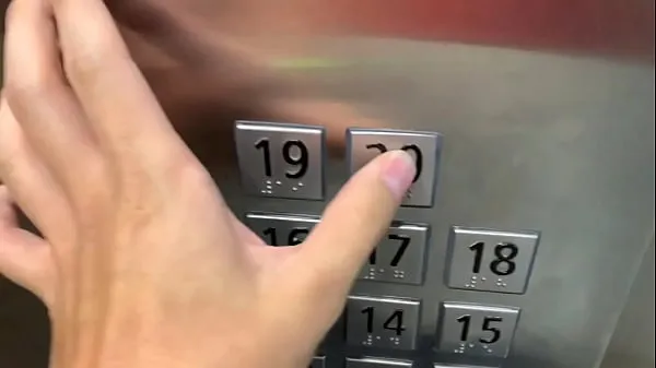مقاطع فيديو ساخنة Sex in public, in the elevator with a stranger and they catch us