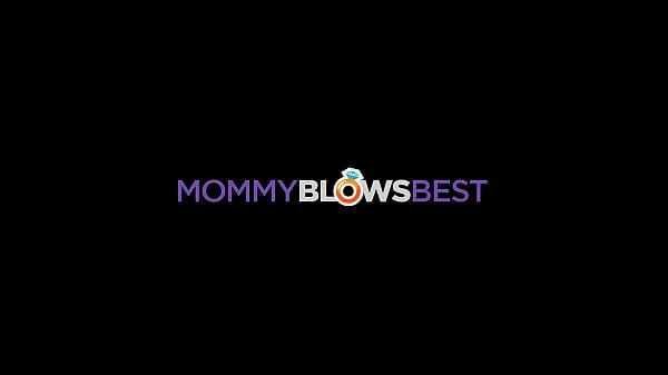 Vídeos de MommyBlowsBest - My Hot New Blonde Busty Stepmommy Sucked Me Off clips calientes