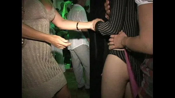Sıcak Want to be popular at swing orgy?Young MILF cocksucker cuntlicker shows how klip Videolar