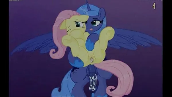 Vídeos de fluttershy y luna porn clips calientes